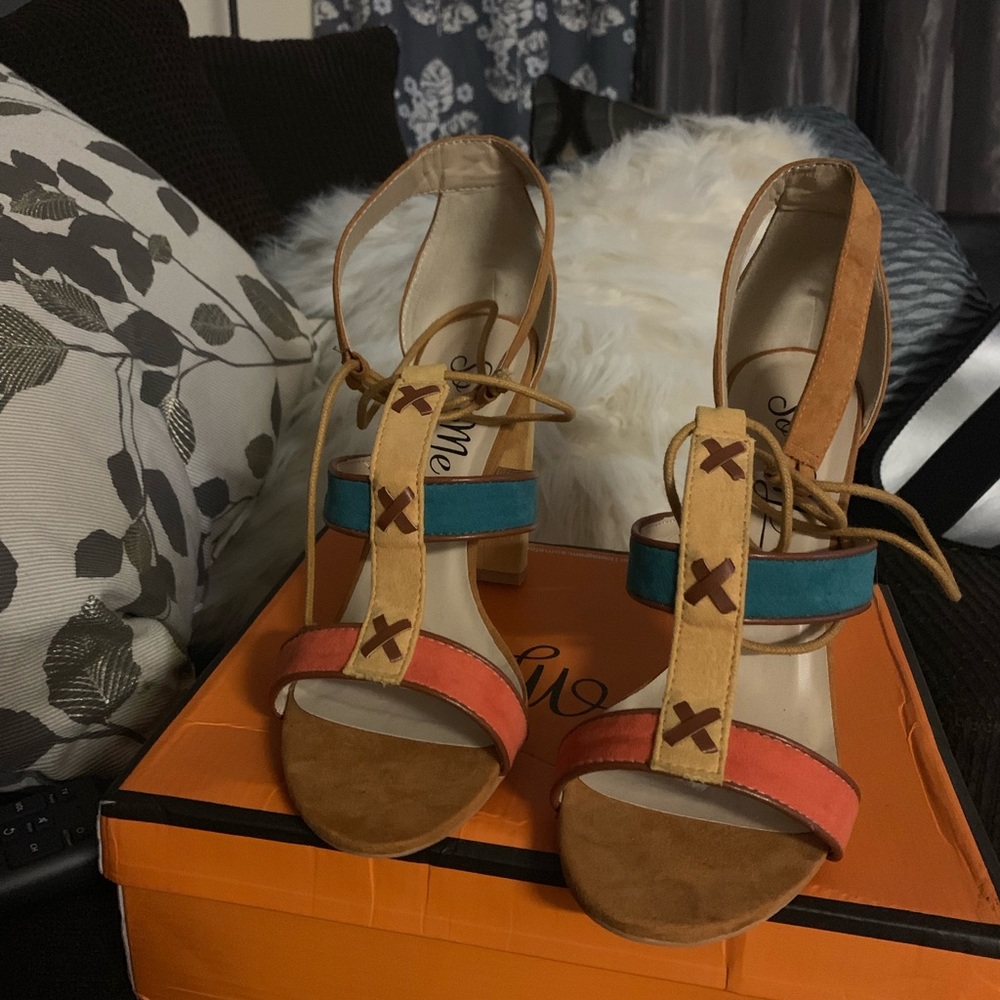 Color Block Chunky Heels